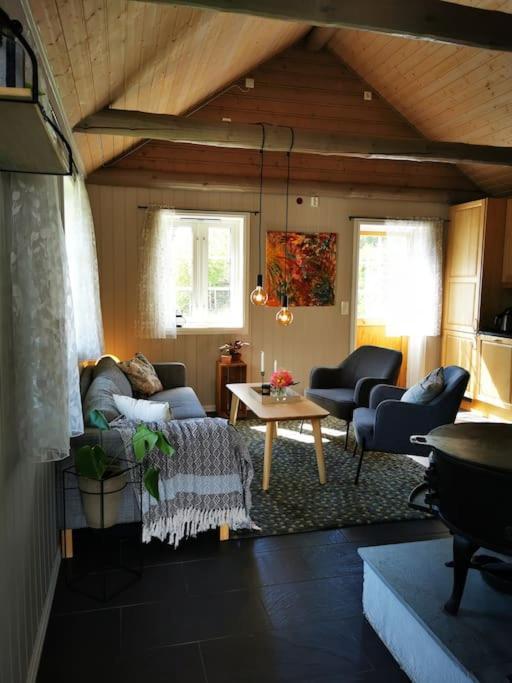 Nydelig Lite Hus Med Egen Vedfyrt Baksteovn. Villa Каупангер Екстериор снимка