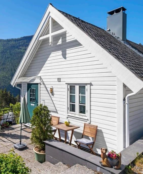 Nydelig Lite Hus Med Egen Vedfyrt Baksteovn. Villa Каупангер Екстериор снимка